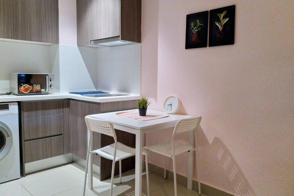 Hb1512- Hyve Studio Unit, Lake View, Cyberjaya, Free Wi-Fi, Free Parking, Netflix,Pool, 3038 Exterior foto