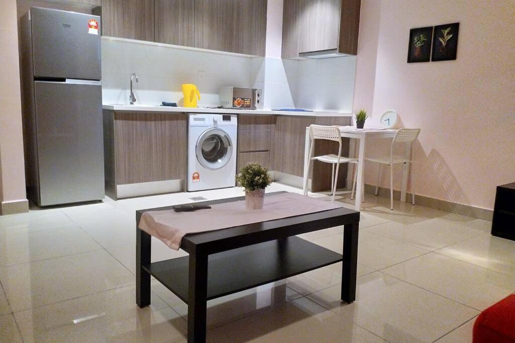 Hb1512- Hyve Studio Unit, Lake View, Cyberjaya, Free Wi-Fi, Free Parking, Netflix,Pool, 3038 Exterior foto